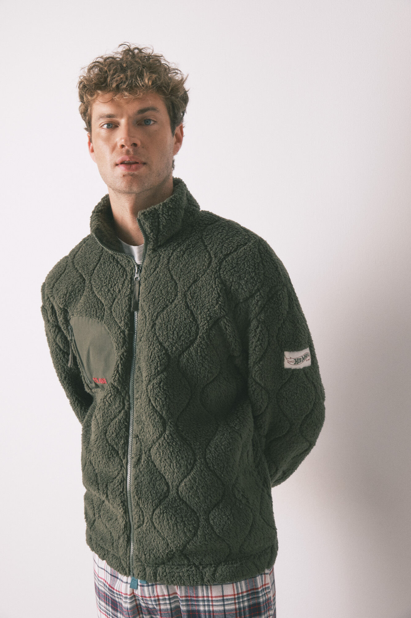 Women'secret Bata corta hombre borreguito verde Hotwheels