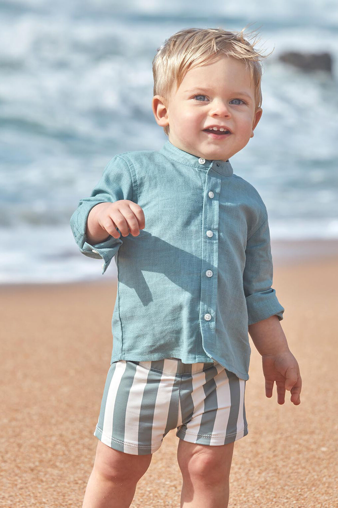 Gocco Ba&ntilde;ador de rayas gris