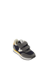 Victoria Deportivo tipo jogger para ni&ntilde;os gris