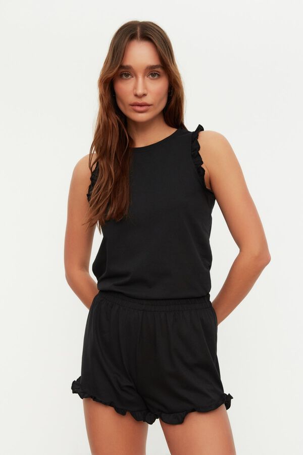 Trendyol Pijama em algod&atilde;o com folhos preto