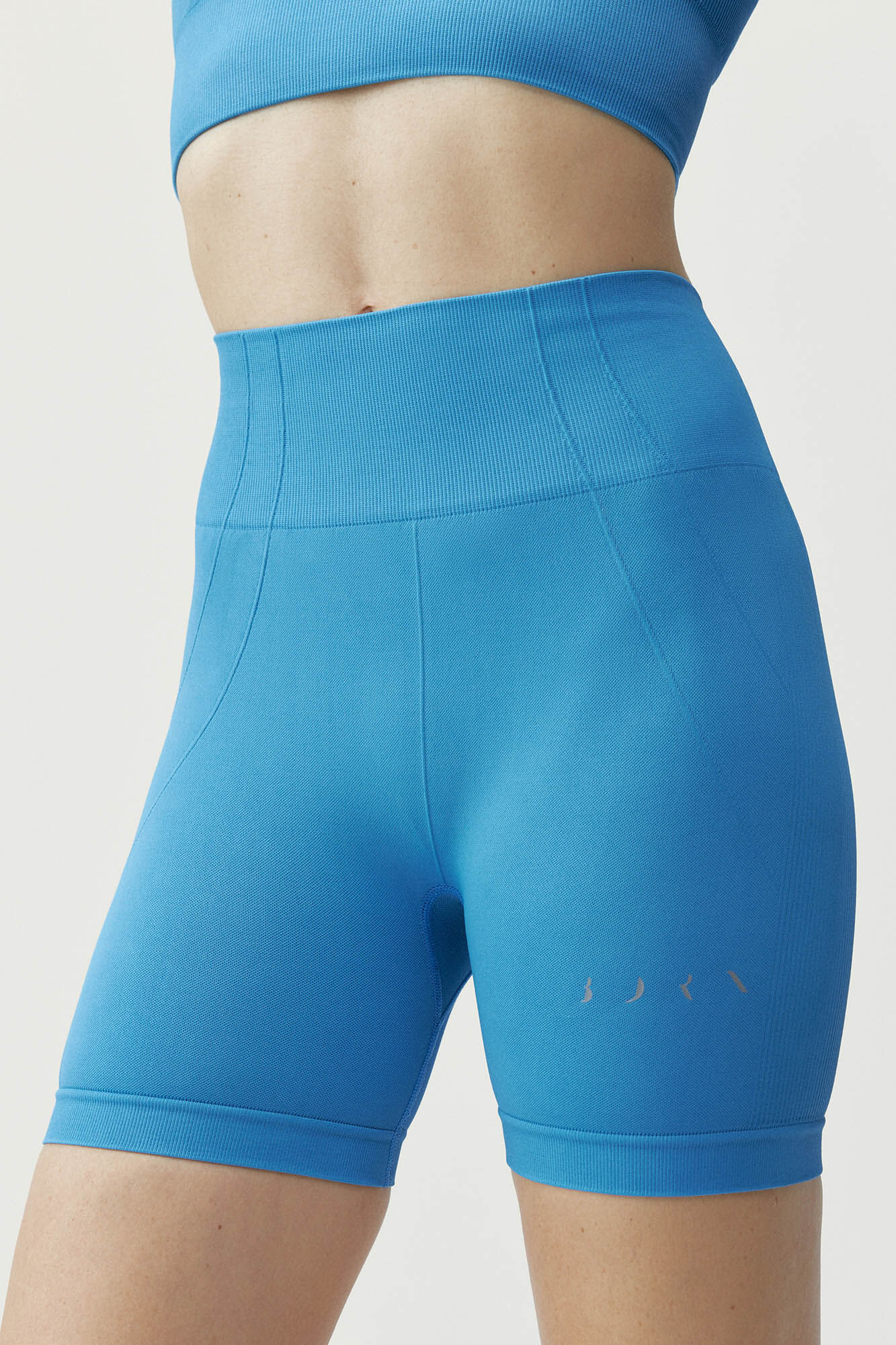 Born Living Yoga Pantal&oacute;n corto Urdhva