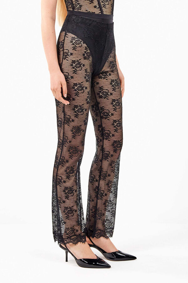 Gisela Pantal&oacute;n largo el&aacute;stico de encaje floral transparente y delicado negro