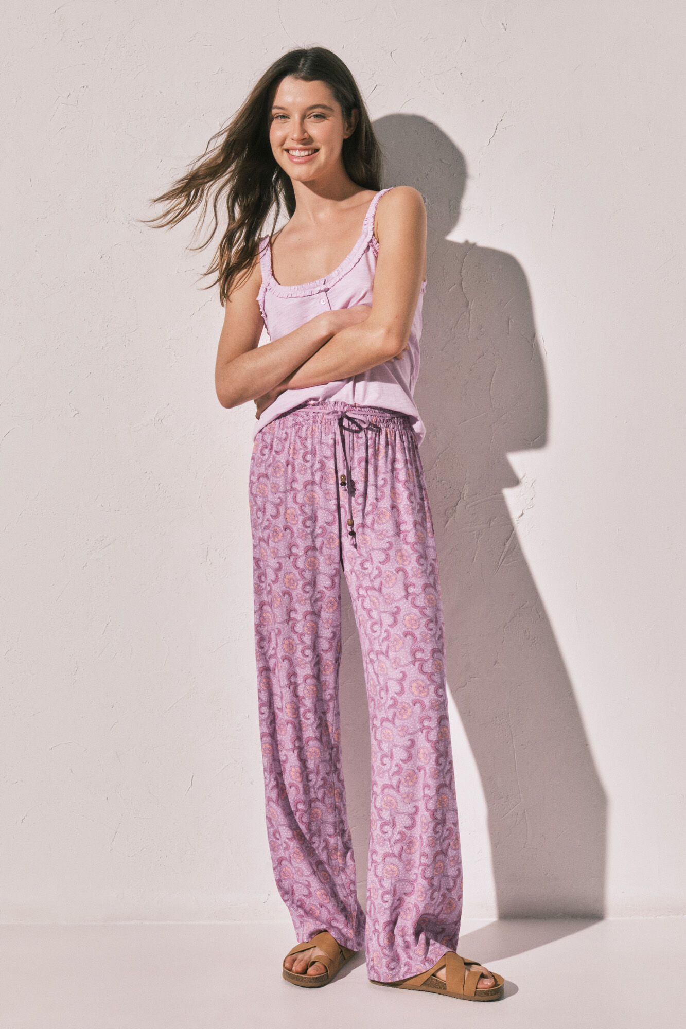 Women'secret Pantal&oacute;n largo estampado flores rosa