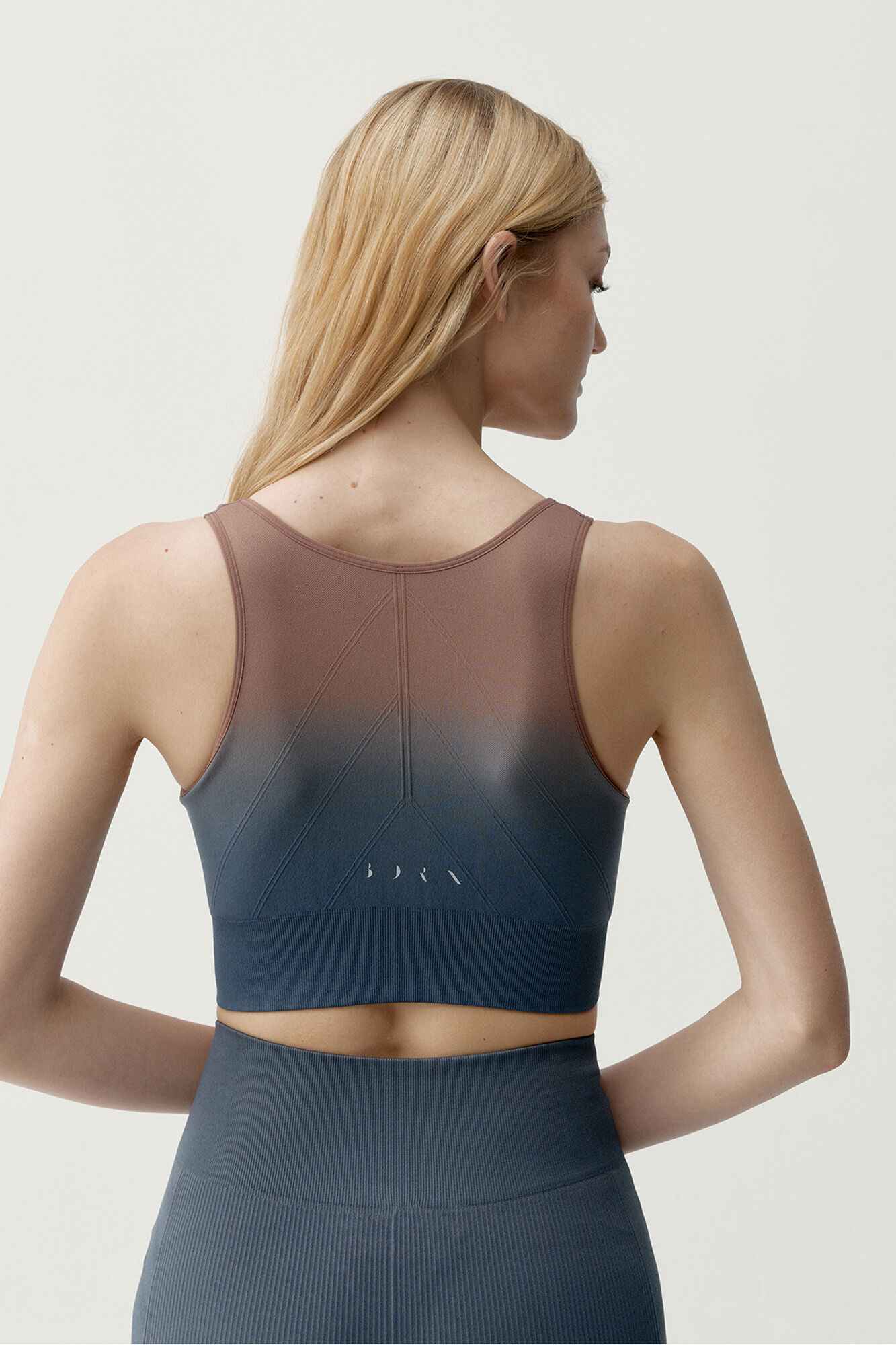 Born Living Yoga Top desportivo Dione azul acinzentado e castanho
