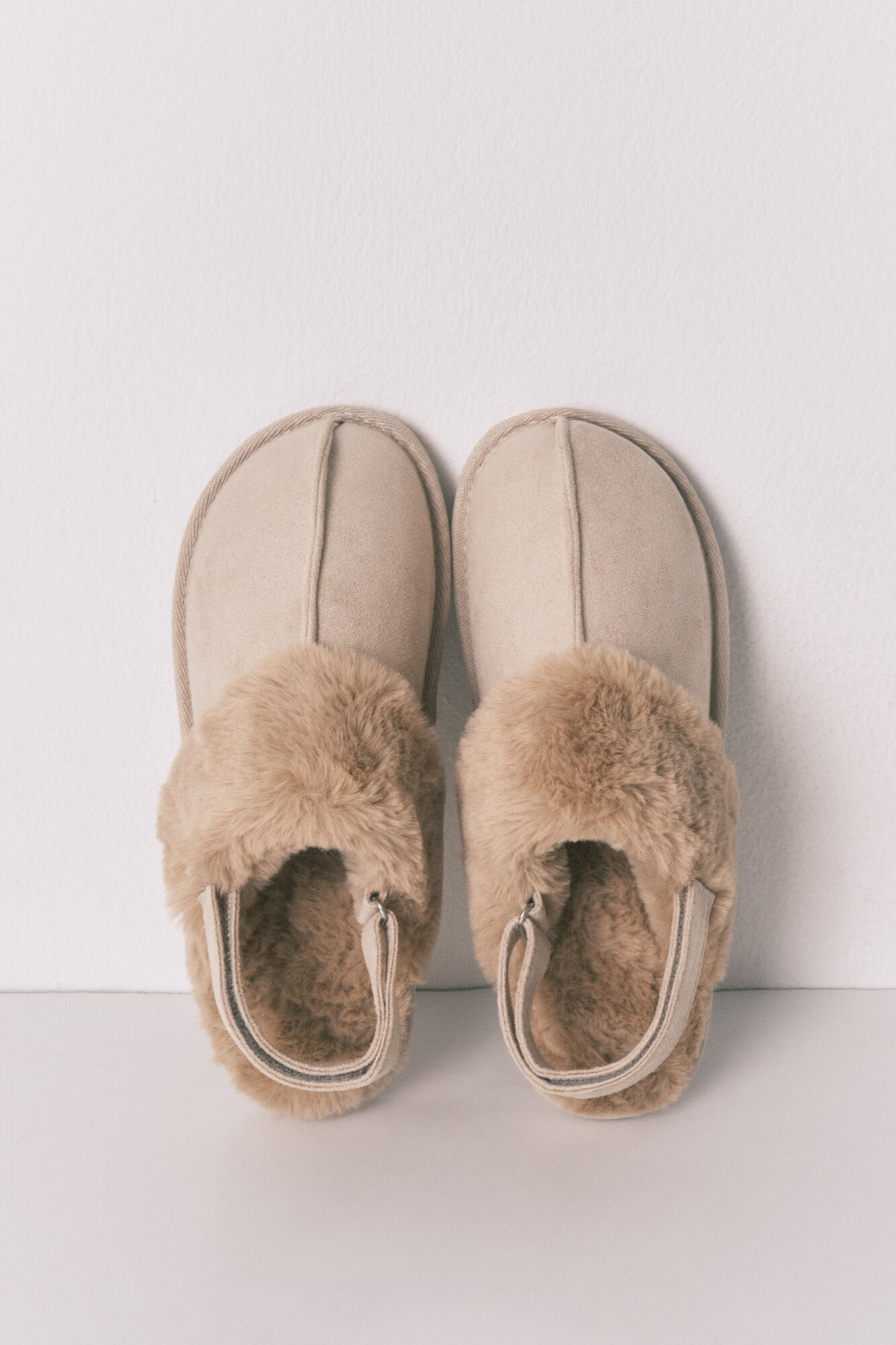 Women'secret Zapatillas casa zueco pelo camel