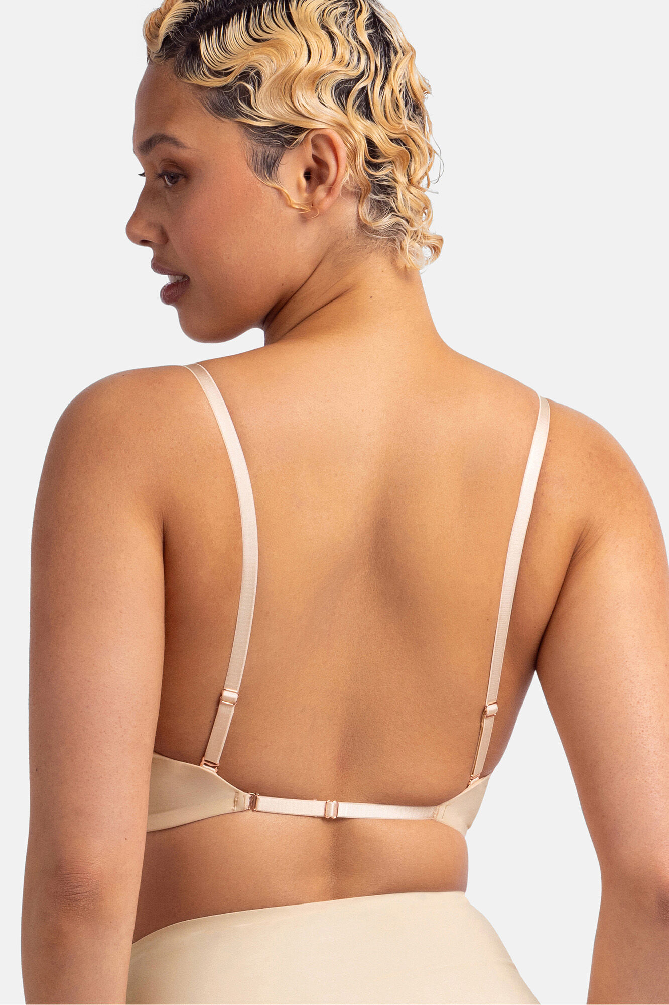 Dorina Sujetador multiposici&oacute;n escote profundo nude