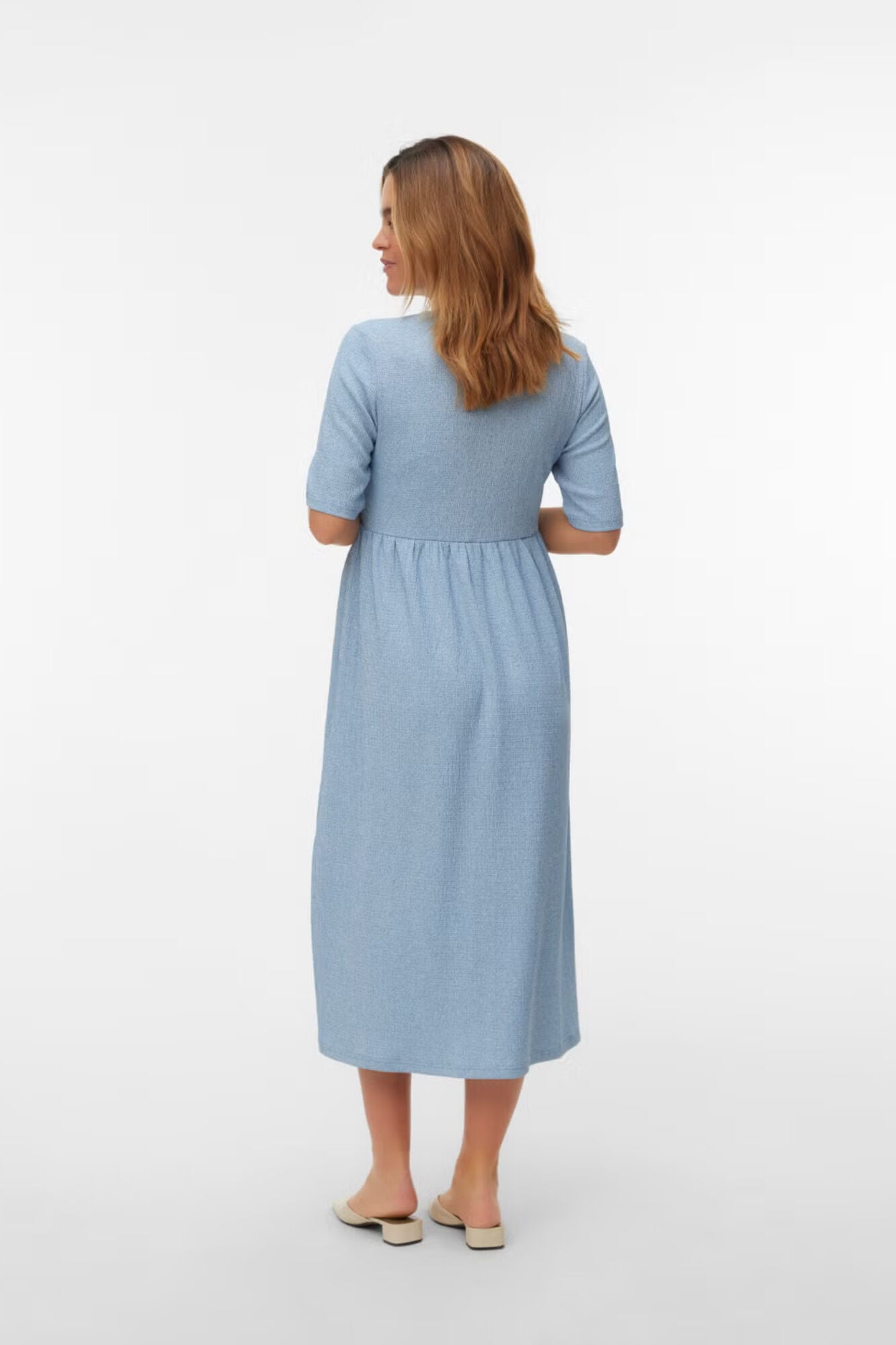 Mamalicious Vestido midi maternity decote em bico