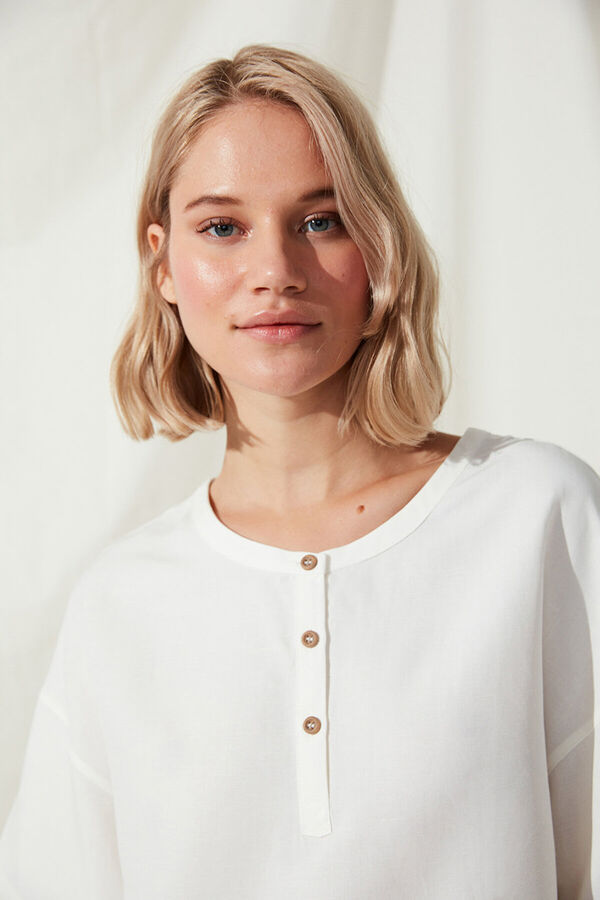 Penti Pijama de manga curta de linho branco com bot&otilde;es branco