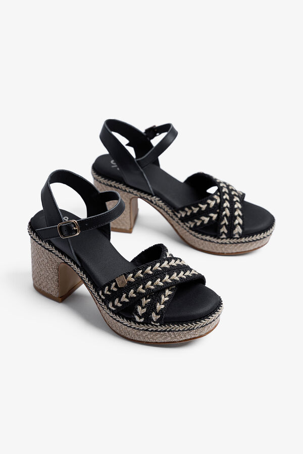 Popa Cu&ntilde;a tac&oacute;n Melia Yute negro