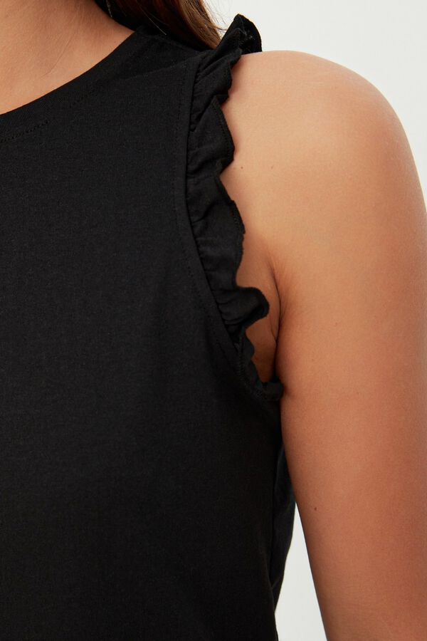 Trendyol Pijama em algod&atilde;o com folhos preto