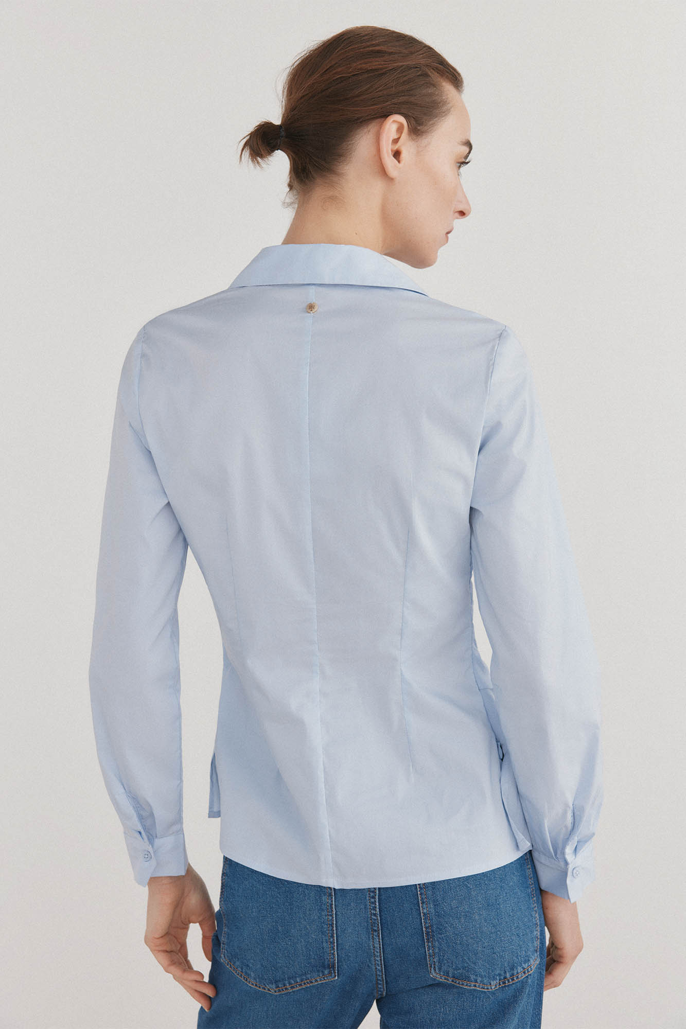 Camisa de cuello solapa con escote pico Ofertas en blusas y