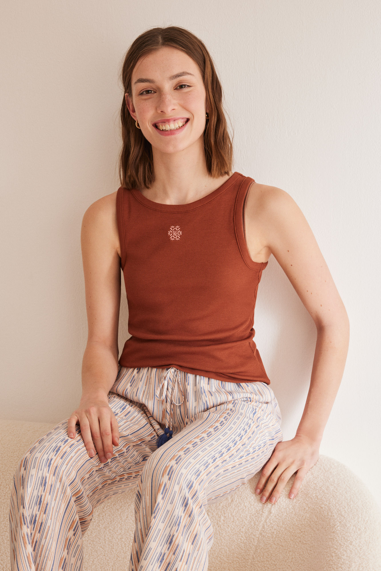 Camiseta tirantes algodón marrón Ofertas en pijamas de mujer